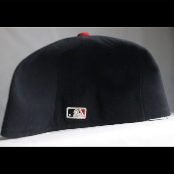 Atlanta Braves New Era Fitted Hat - Picture 4 of 10